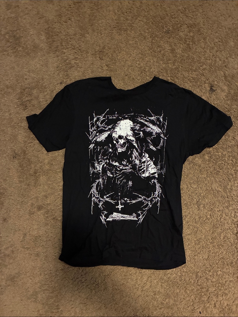 Hot Topic Black Short-Sleeve Tee with White Skull Graphic